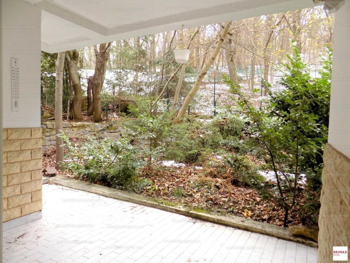 Romantic Two Bedroom Apartments In The Hills Of Budapest With Private Parking מראה חיצוני תמונה