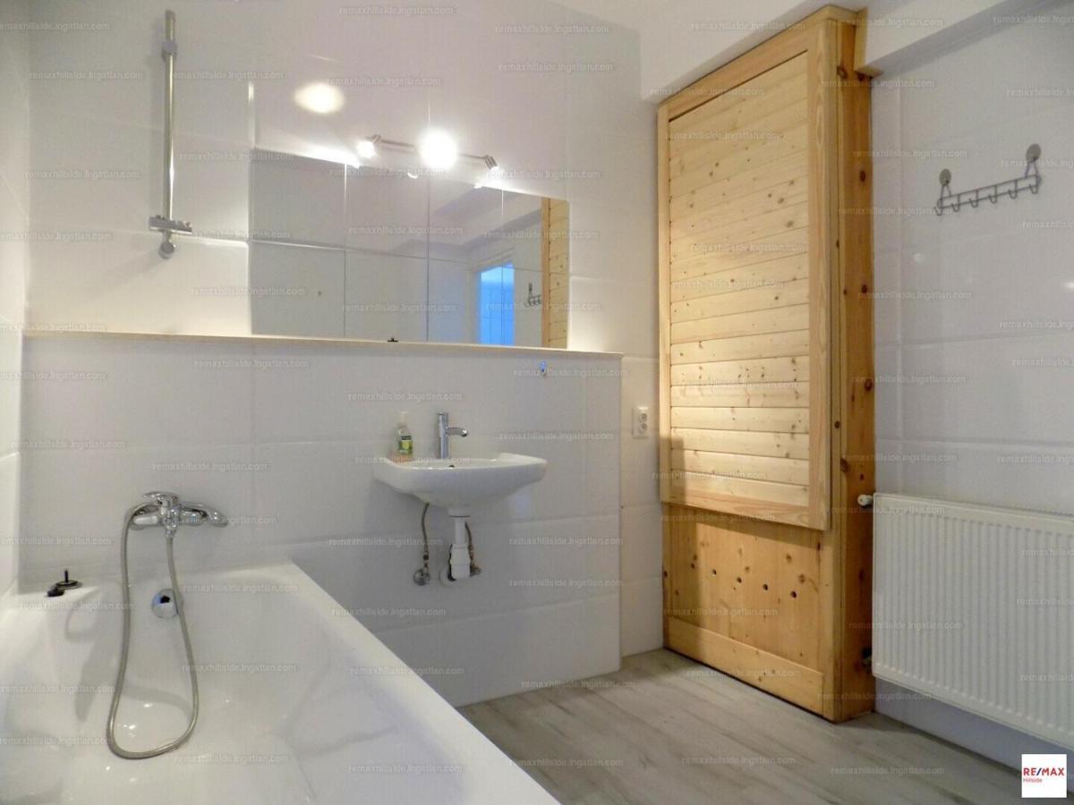 Romantic Two Bedroom Apartments In The Hills Of Budapest With Private Parking מראה חיצוני תמונה